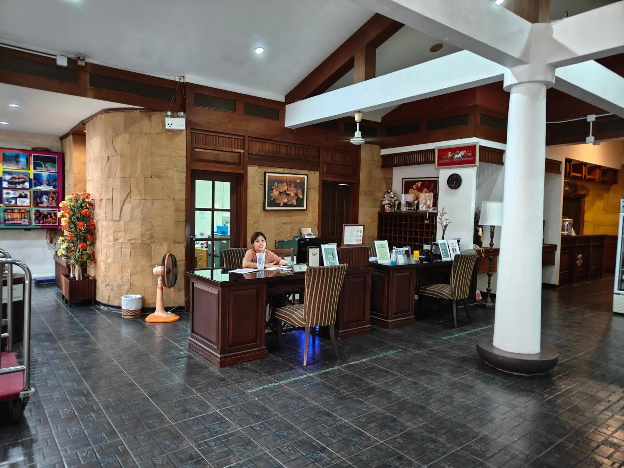Phuket Leelavadee Hua Ting Resort Patong Екстериор снимка