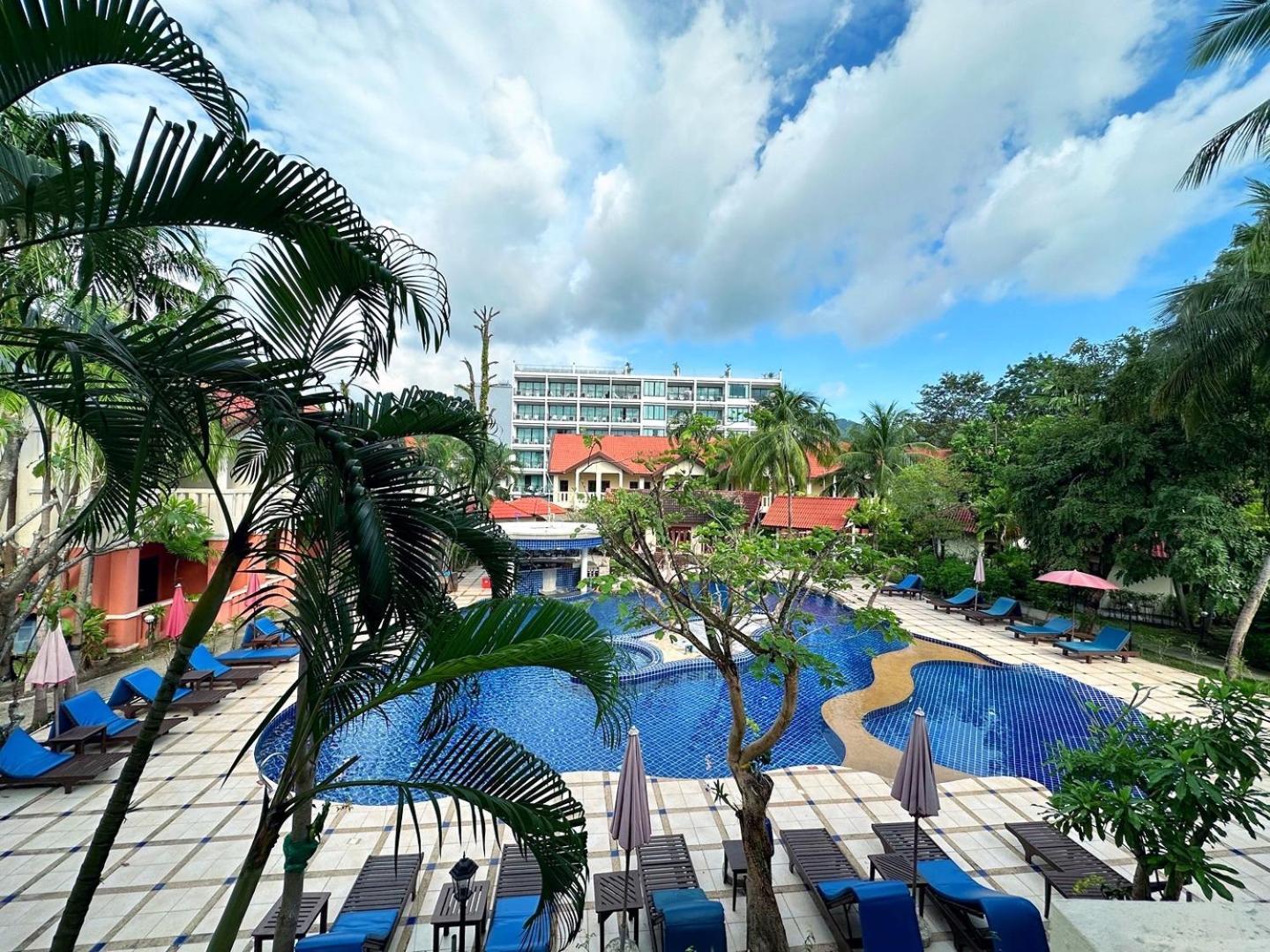 Phuket Leelavadee Hua Ting Resort Patong Екстериор снимка