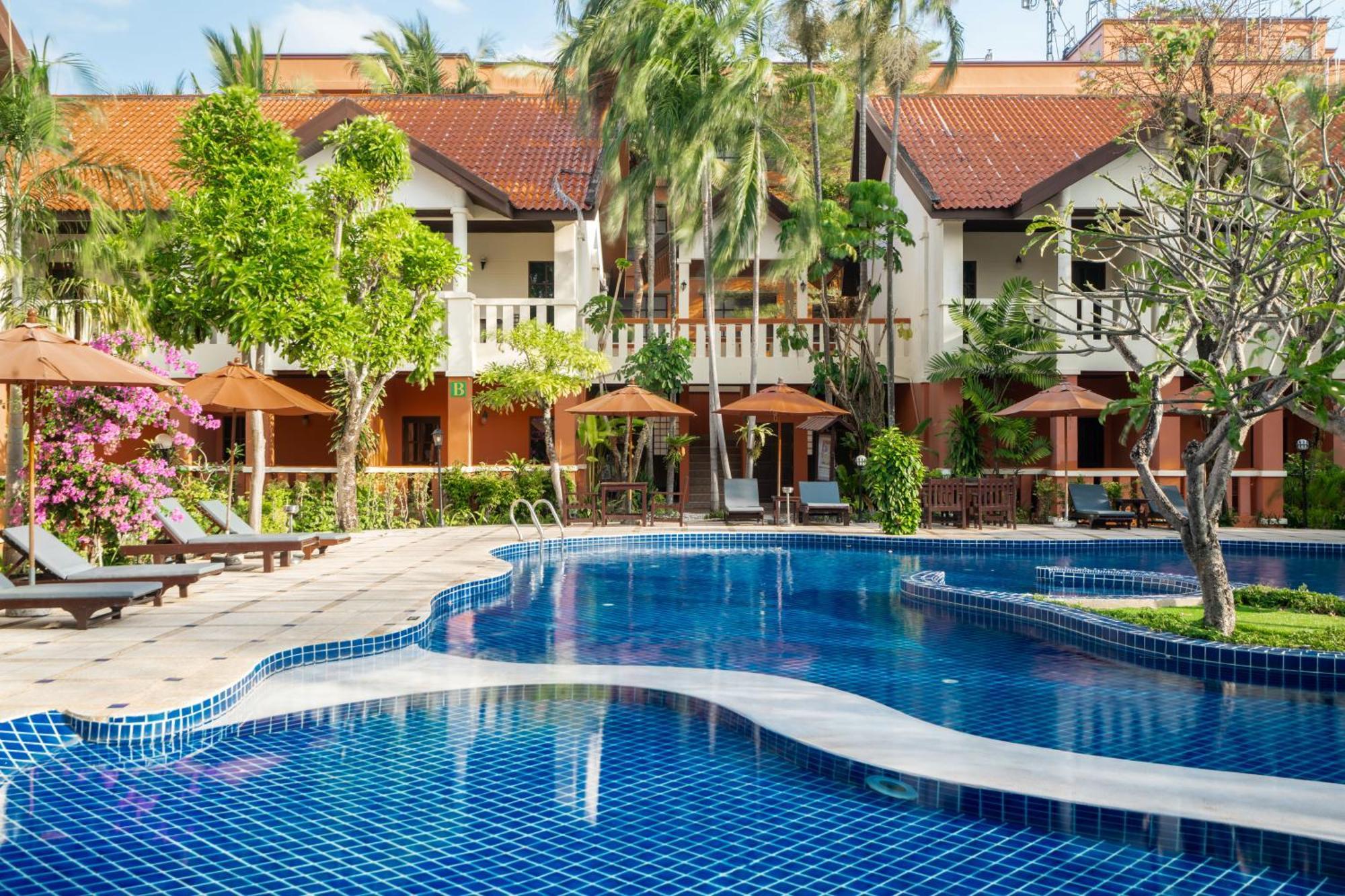 Phuket Leelavadee Hua Ting Resort Patong Екстериор снимка