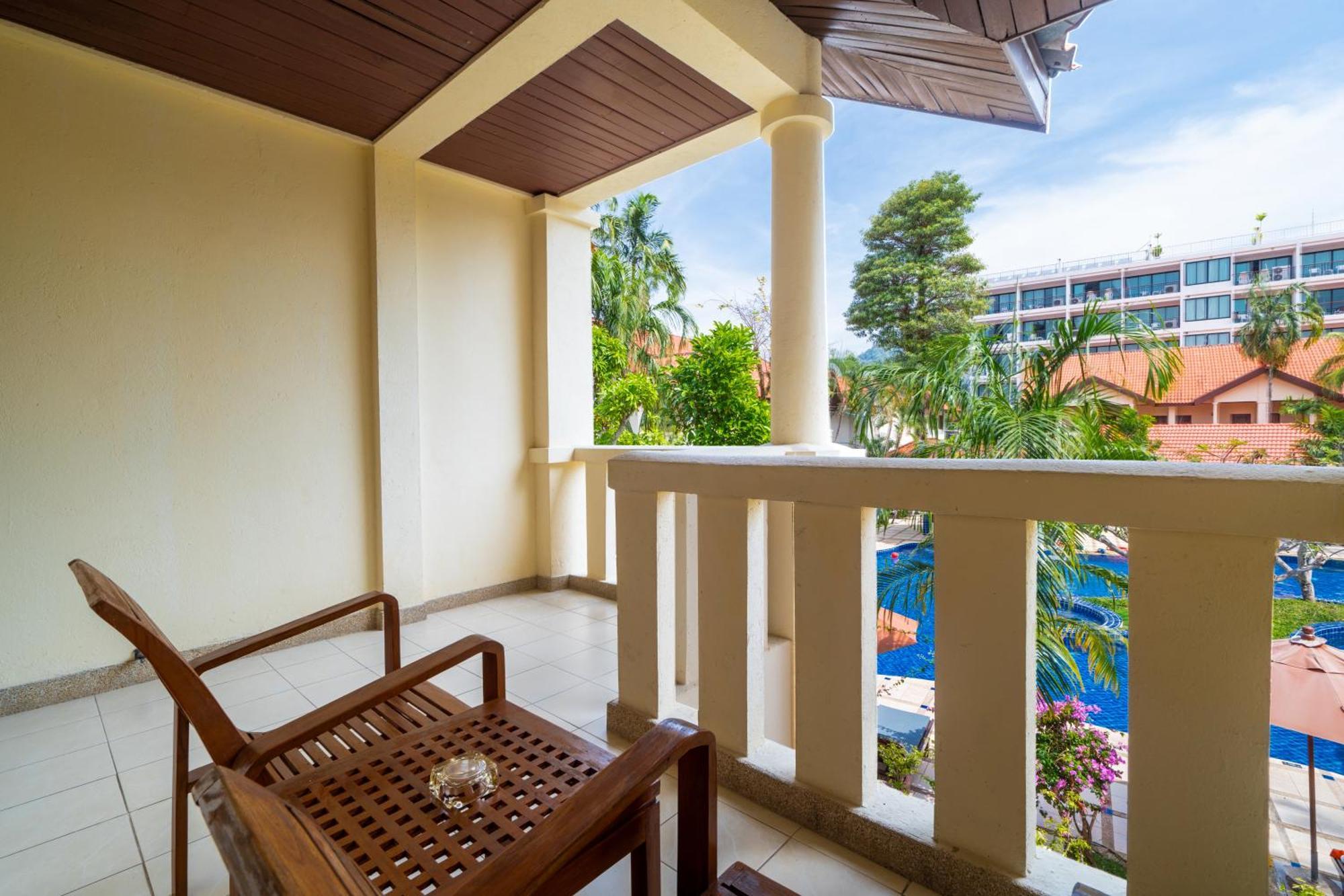 Phuket Leelavadee Hua Ting Resort Patong Екстериор снимка