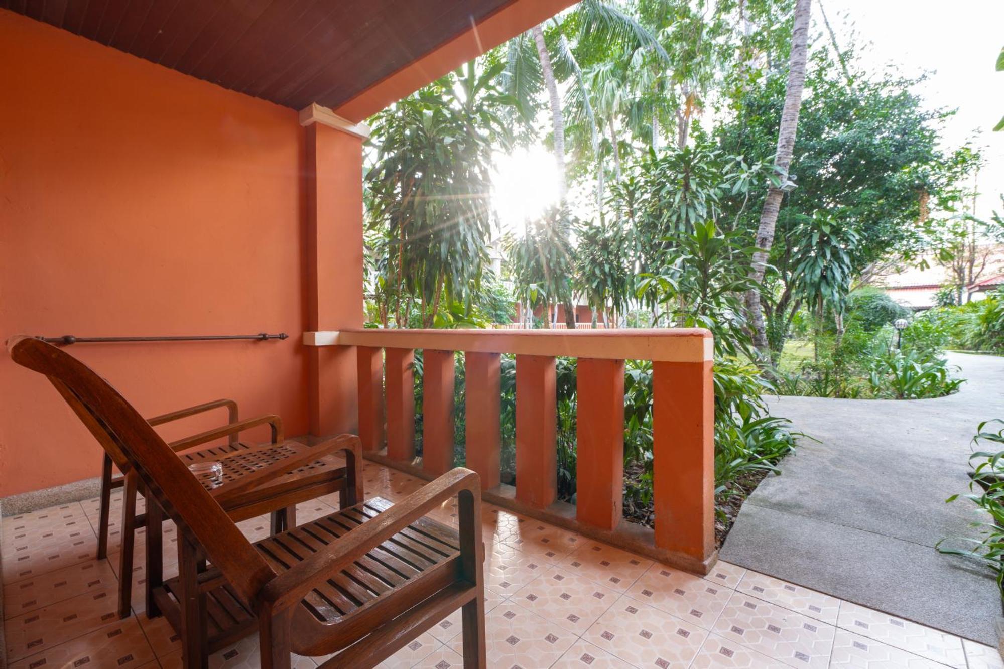 Phuket Leelavadee Hua Ting Resort Patong Екстериор снимка
